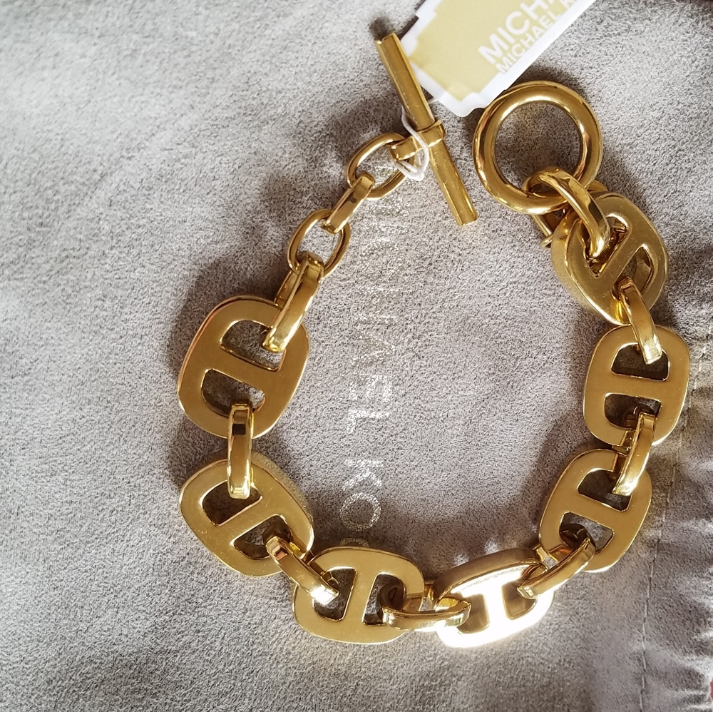 Michael Kors Heritage Maritime Chain Link Toggle Bracelet Gold Tone Heavy NWT - Picture 14 of 15